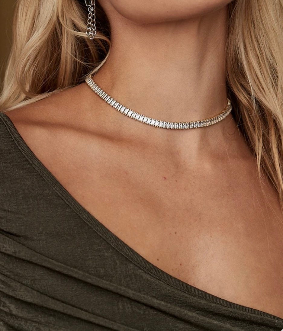 Thin hot sale rhinestone choker