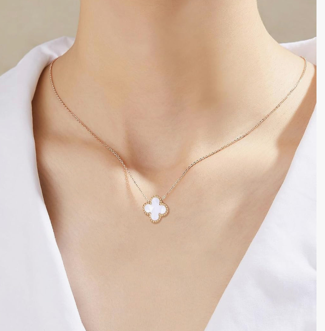 Pearl Clover Necklace